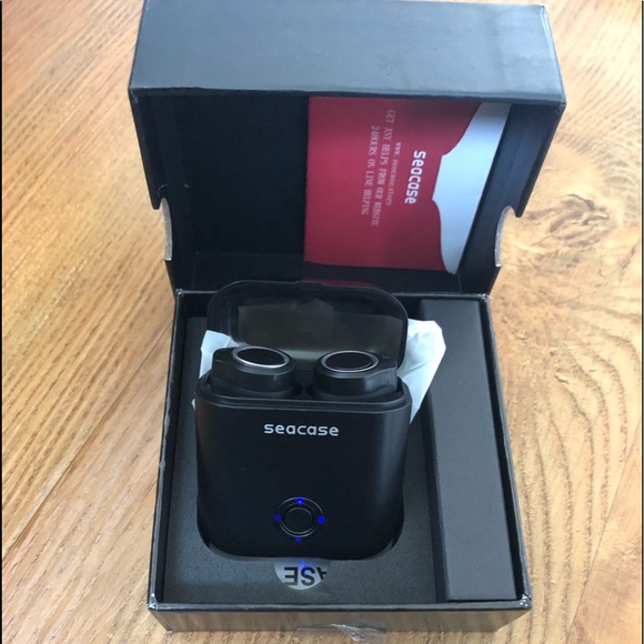 NEW EARBUDS WITH CHARGING CASE - Picture 2 of 6